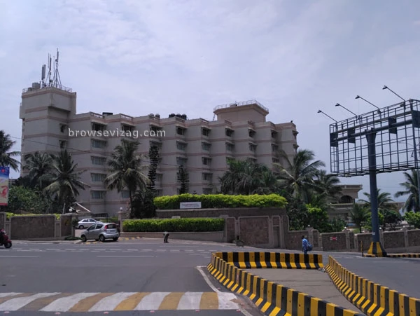 The Gateway Hotel